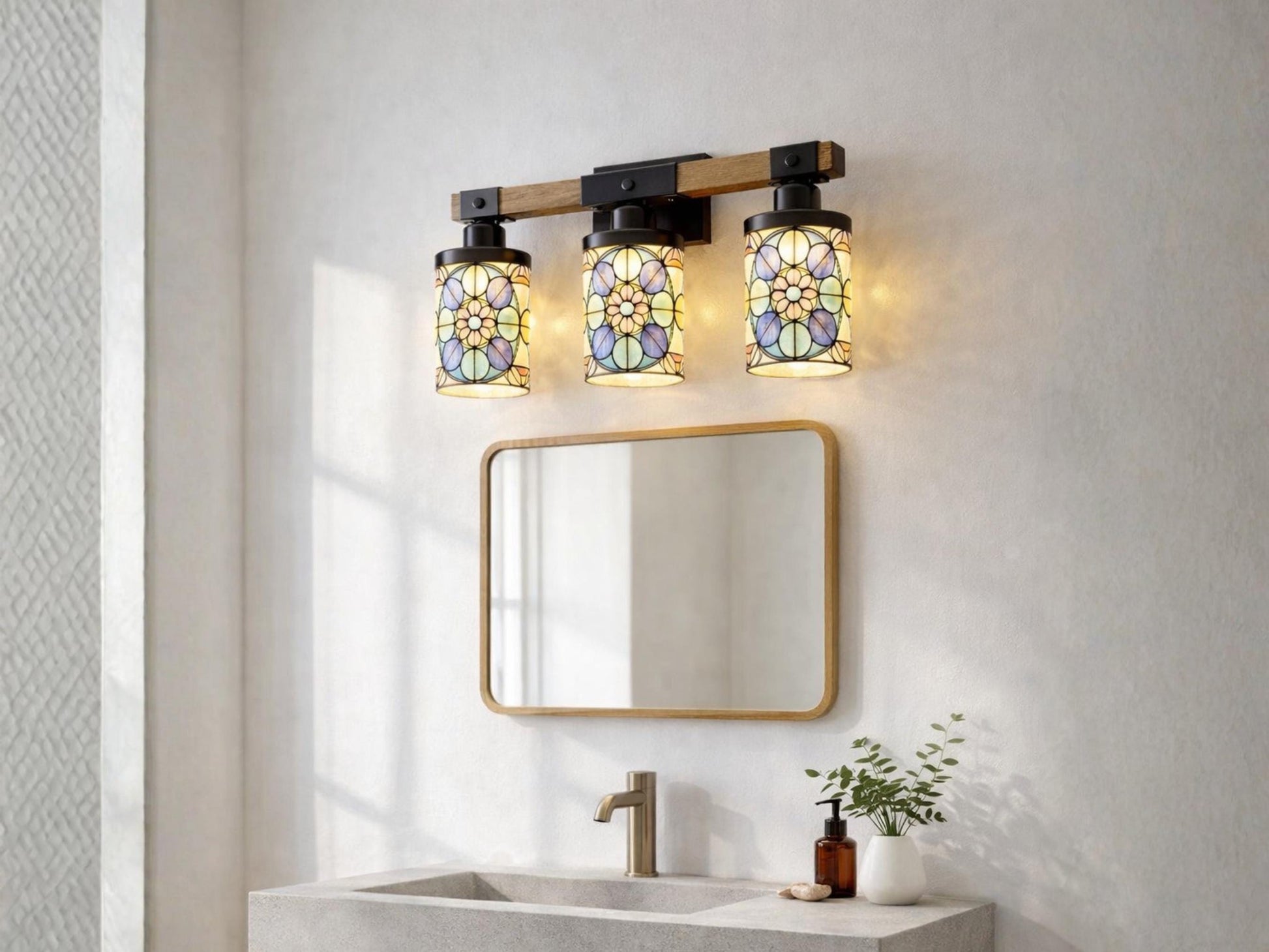 Stained Glass Affect Luxury Bathroom Lighting 3 Light Vanity Light Fixture Modern Pattern Metal and Glass Restroom Light Over Sink Decor