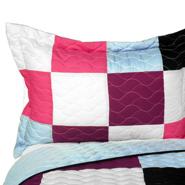 [Sweet Berry Smack] 3PC Vermicelli-Quilted Patchwork Quilt Set (Full/Queen Size)